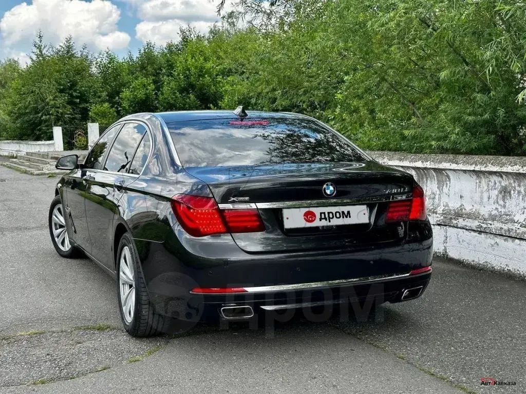 BMW 7 серия, 2013 года