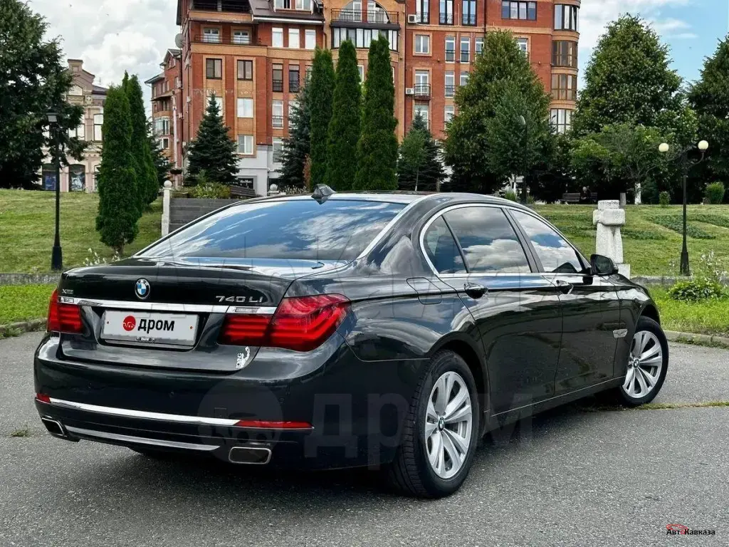 BMW 7 серия, 2013 года