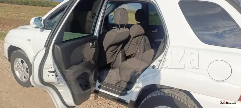 Kia Sportage, 2009 года