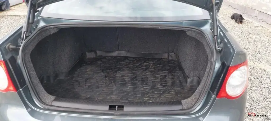 Volkswagen Jetta, 2009 года