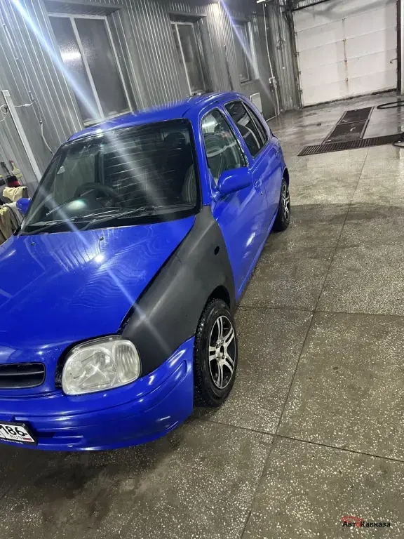 Nissan March, 2000 года