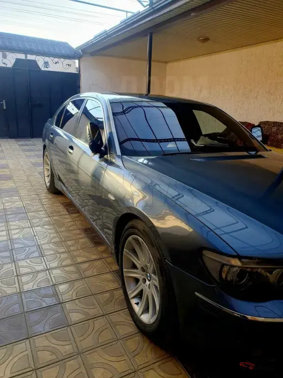 BMW 7 серия, 2005 года