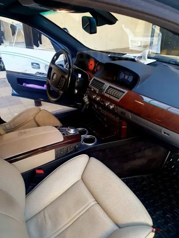 BMW 7 серия, 2005 года