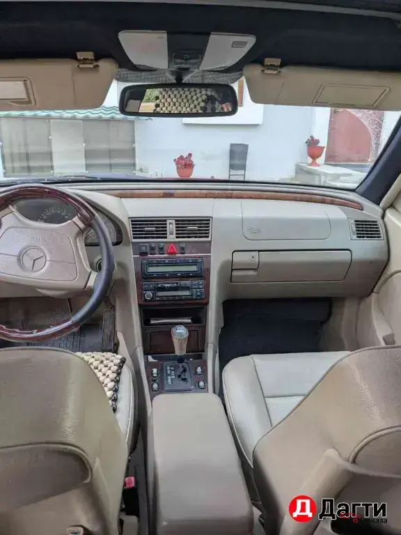 Mercedes-Benz C, 1992 года