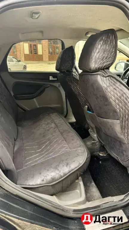 Ford Focus, 2010 года