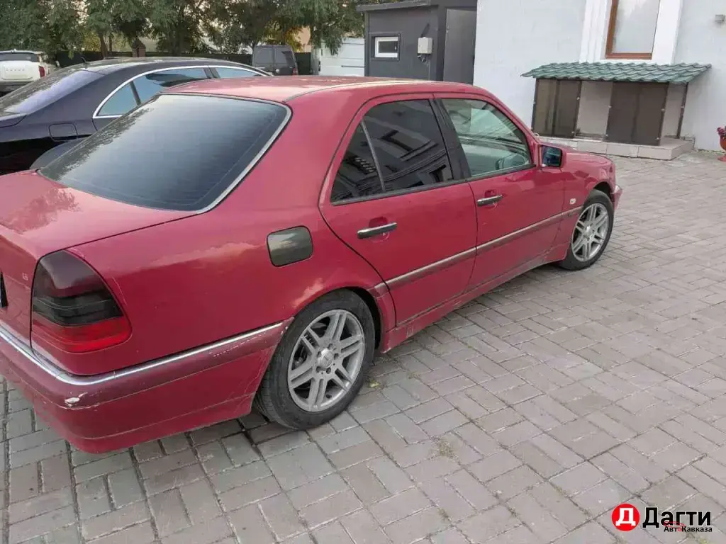 Mercedes-Benz C, 1992 года