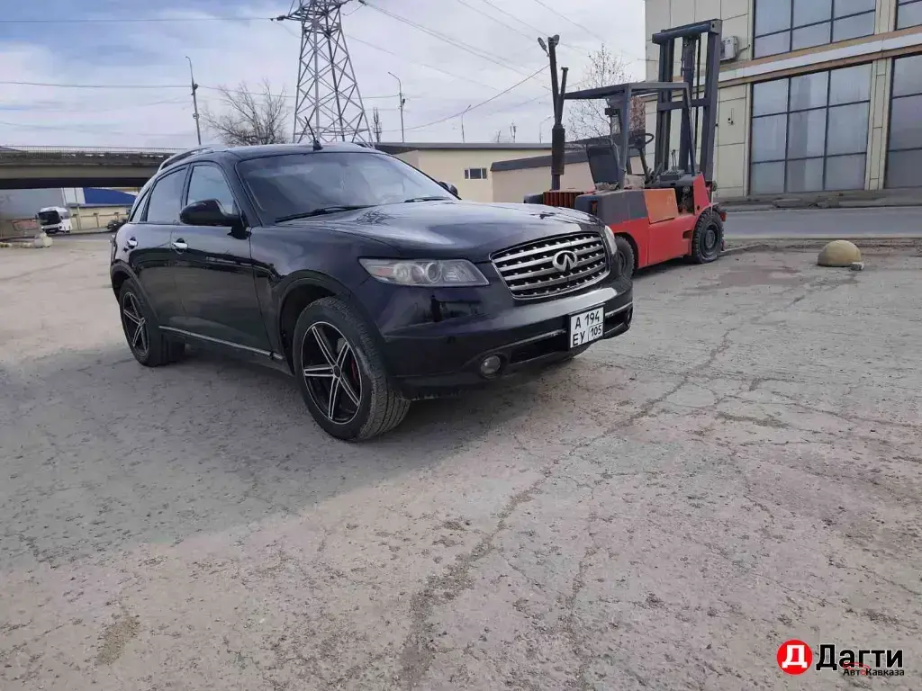 Infiniti FX35, 2005 года