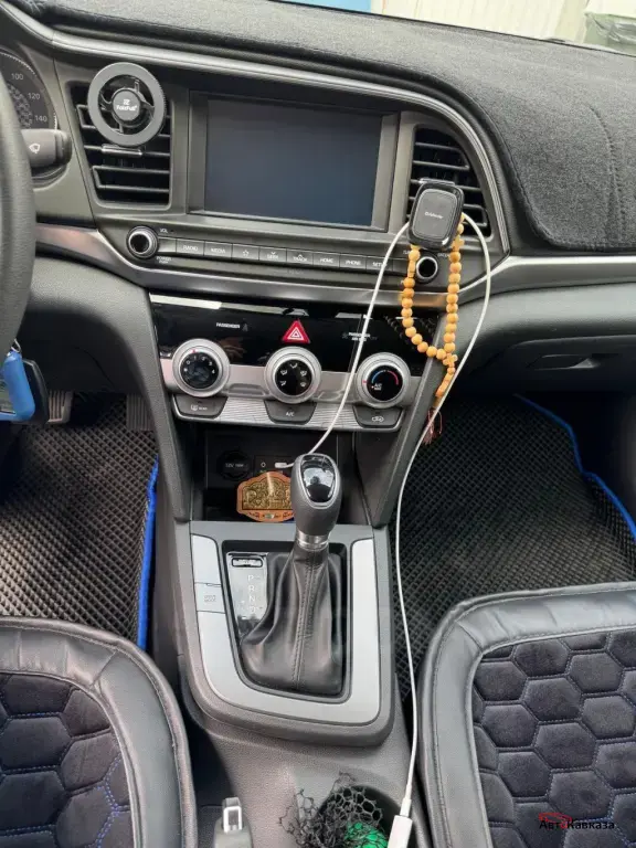 Hyundai Elantra, 2019 года