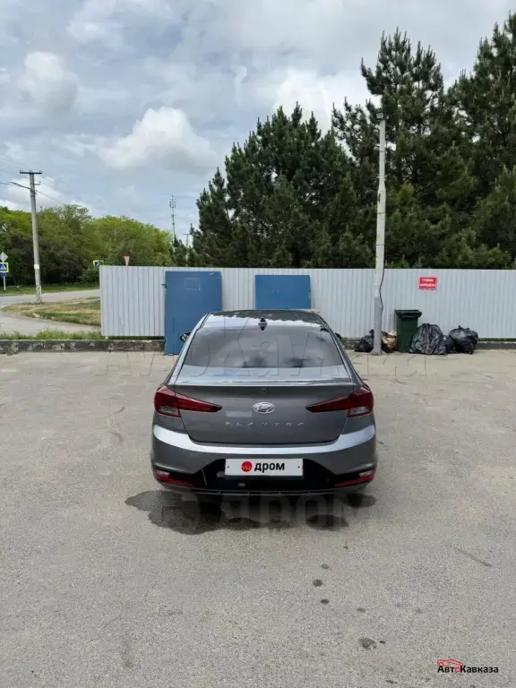 Hyundai Elantra, 2019 года