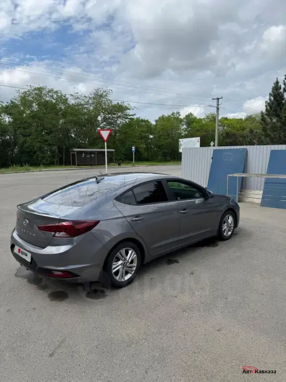Hyundai Elantra, 2019 года