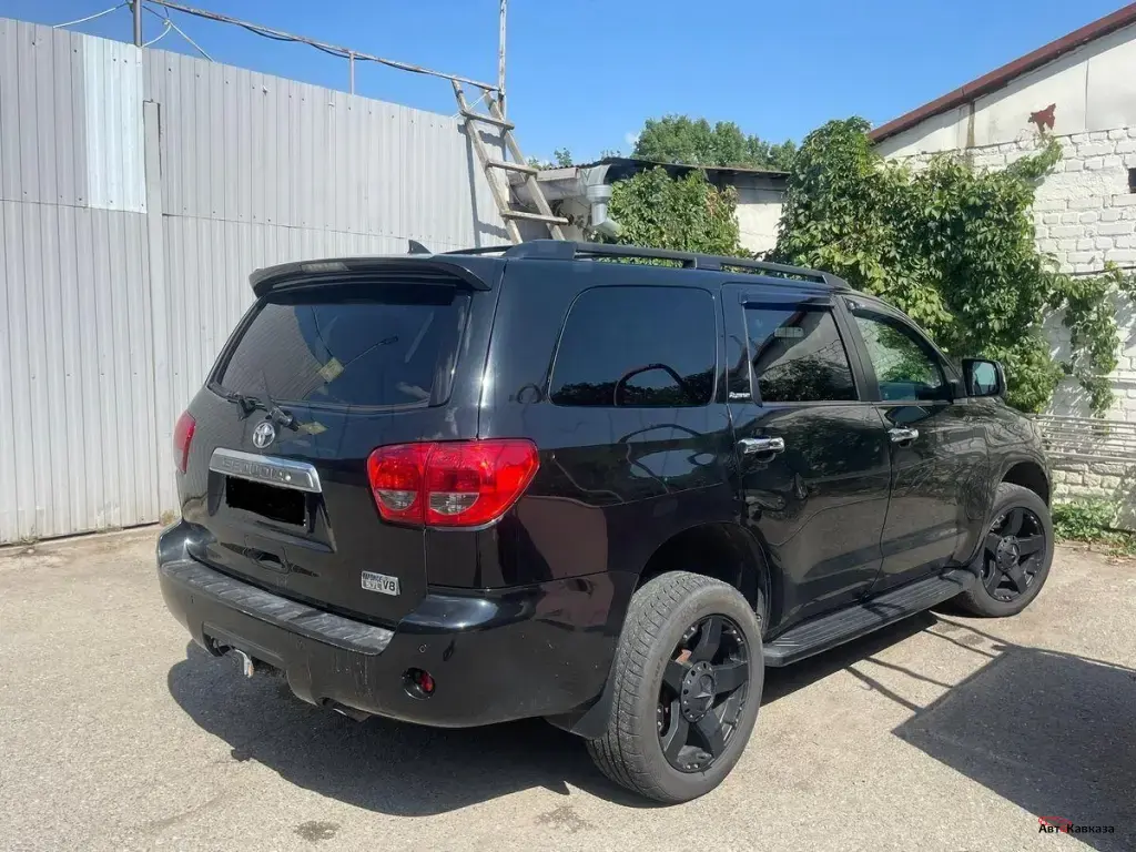 Toyota Sequoia, 2012 года