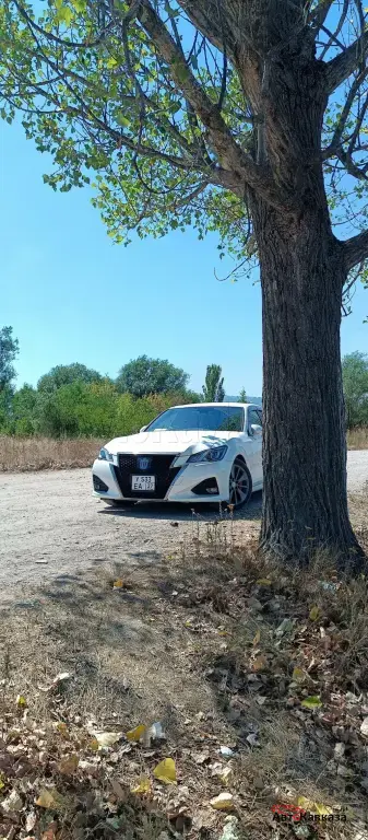 Toyota Crown, 2015 года