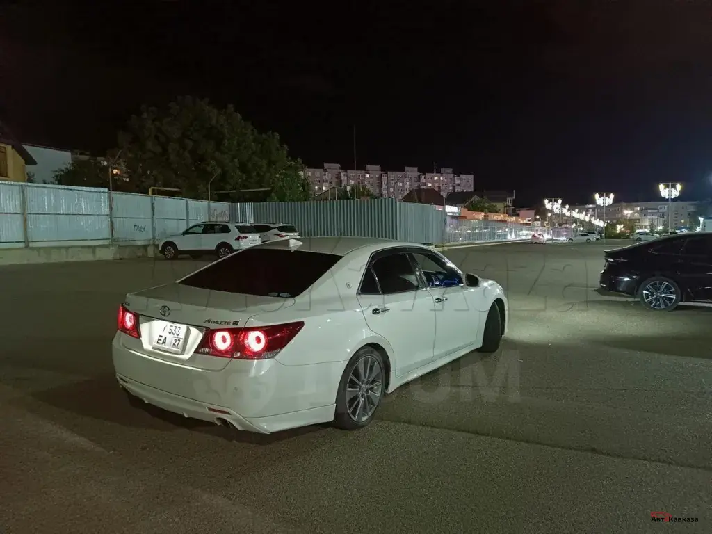 Toyota Crown, 2015 года