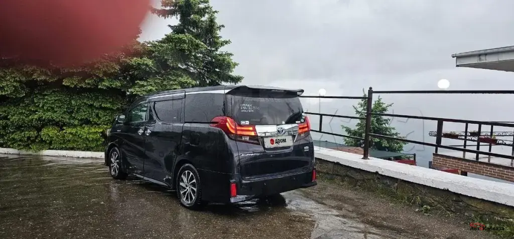 Toyota Alphard, 2016 года