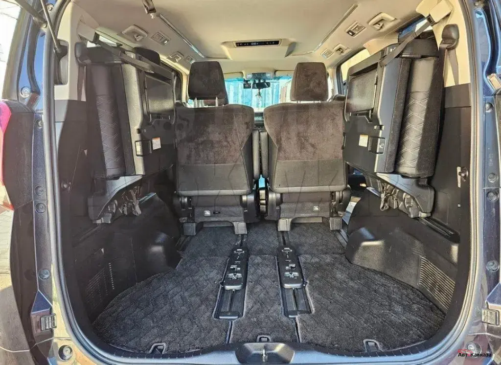 Toyota Alphard, 2016 года